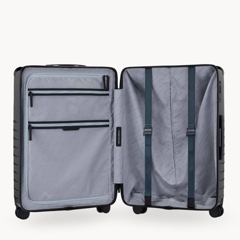 Schwarzer Hochglanzkoffer